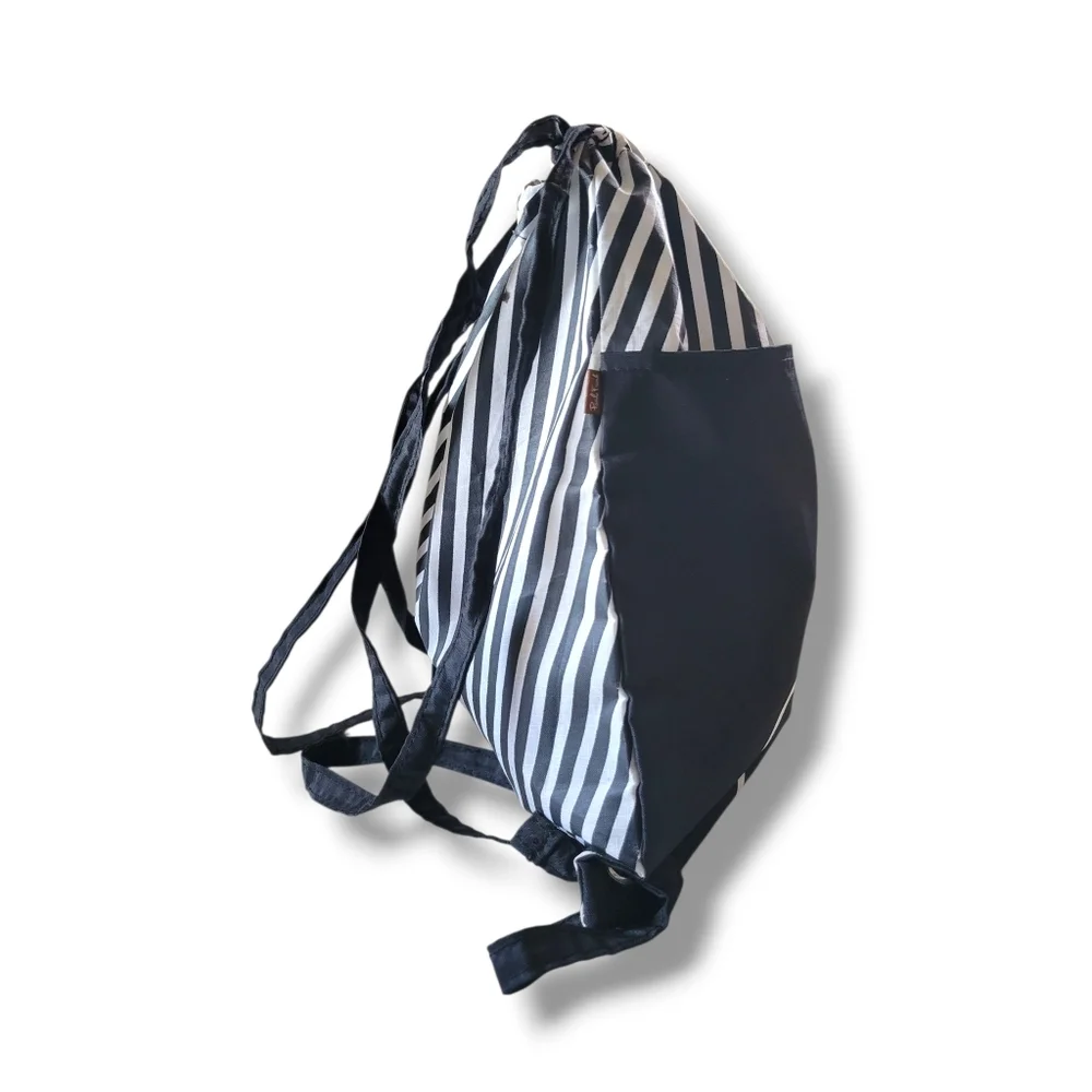 Paul Frank | Cute VTG Black/White Skull Drawstring Backpack Sling Bag